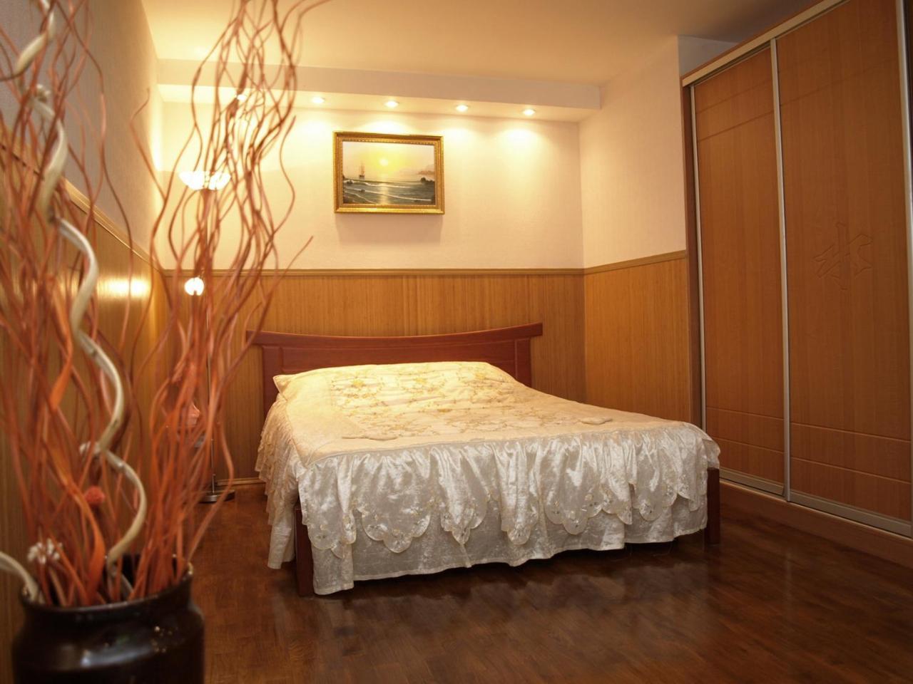 Apartment In The City Center Dnipro Exterior foto